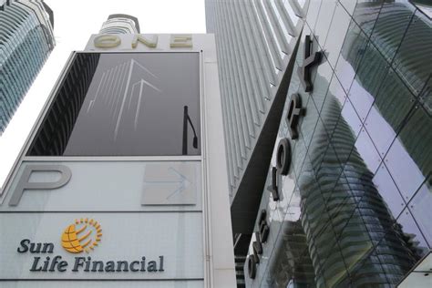 Sun Life sees net income rise in third quarter to $871 million