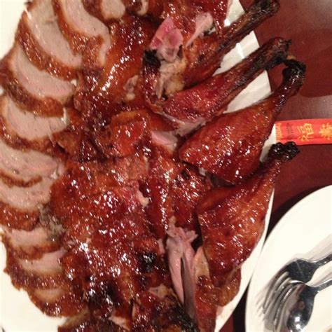 Sun wah bbq chicago. A no-frills joint with lacquer-skinned roast ducks and other Chinese dishes. Order lots and eat the leftovers at home, or visit the website for more details. 