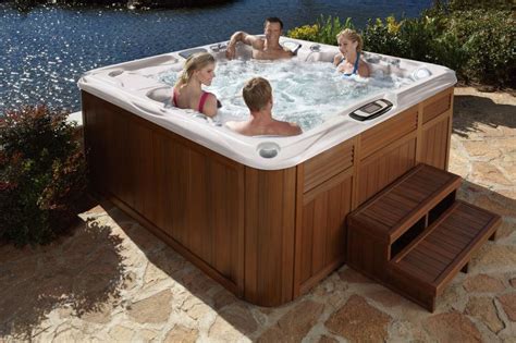 Sundance hot tub. Description. Perfect for larger families or groups, the Edison® spa promises an unparalleled spa experience at a value that is unmatched, resulting in a soothing soak that will melt your cares away. Details. The Edison® spa offers up to seven spacious seating options with proprietary jets, massage options, simplified LED control panel, cup ... 