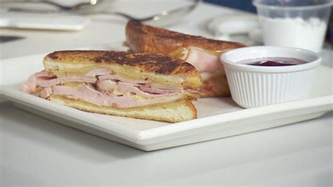 Sunday Brunch: Holiday twist on the Monte Cristo with Harry Caray's