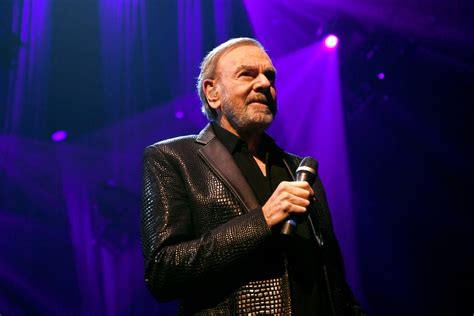 Sunday Conversation: Neil Diamond On Songwriting, His New