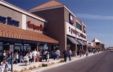 Sunglass Hut- Main Court - Premium Outlets