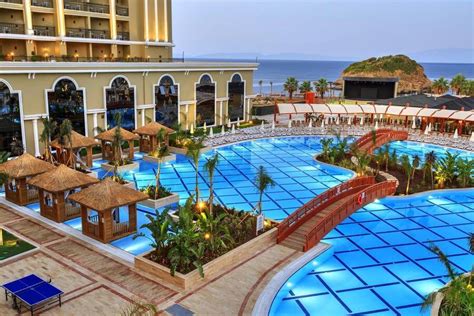 Sunis efes royal palace resort ve spa hotel