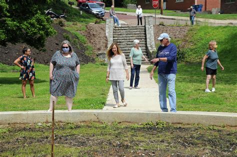 Sunken garden holds Mary Lou’s legacy - Alton Telegraph