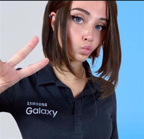 Sunny Rayxo Onlyfans Leak
