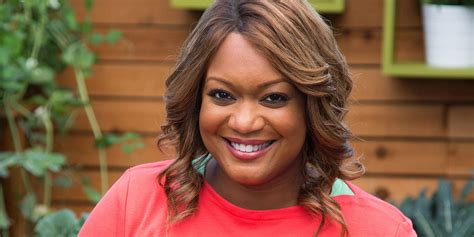 Feb 23, 2024 · Sunny Anderson’s influence extends beyond her culinary expertise, as evidenced by her 718K Instagram followers and 6320 engaging posts. Her financial success is reflected in her estimated net worth of $5 million, positioning her as a priceless treasure in the industry.