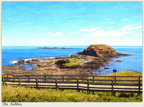 Sunrise and sunset in Phillip Island (VIC) today. Moon tonight