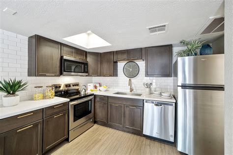 Find top apartments for rent with balconies in Chandler, AZ! Apartme