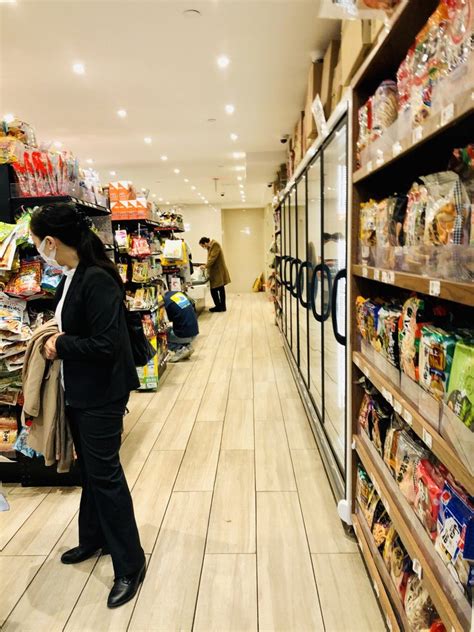Sunrise mart new york. SUNRISE MART NEW YORK CITY. Sunrise Mart is a Japanese supermarket serving the needs of the constantly growing Asian community throughout New York City. Subscribe to our emails. Email Language. English English 日本語 ... 