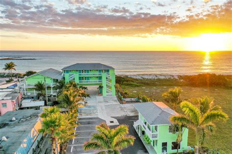 Sunrise Sands Beach Resort in Fort Pierce, FL: View Tripadvisor's 189 unbiased reviews, 241 photos, and special offers for Sunrise Sands Beach Resort, #5 out of 8 Fort Pierce B&Bs / inns.. 