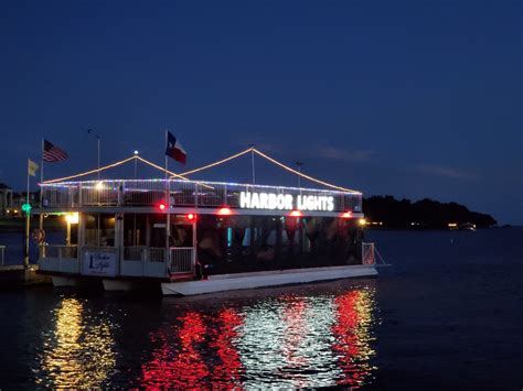 Make your important day that much more special, and impress your guests, with a scenic boat wedding in Rockwall on Lake Ray Hubbard, located just 30 minutes out from downtown Dallas. Harbor Lights makes a memorable and enjoyable venue for your special day. The perfect location for a rehearsal dinners, weddings and receptions – mixing families .... 