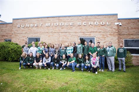 Sunset middle school. .  <a href=https://uvote.mgientertainment.us/assets/images/md2bye/index...