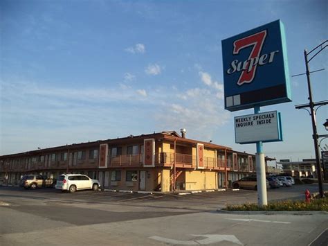 Super 7 motel. Super 7 Motel, Anaheim - Find the best deal at HotelsCombined. Compare all the top travel sites at once. Rated 7.2 out of 10 from 86 reviews. 