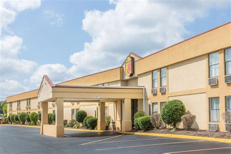 Super 8 by Wyndham Knoxville - Book Online