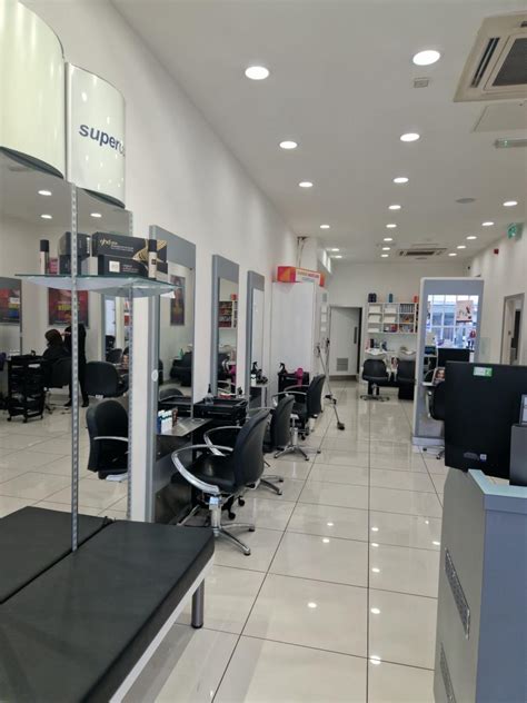 Supercuts in Stratford Upon Avon, Opening Times