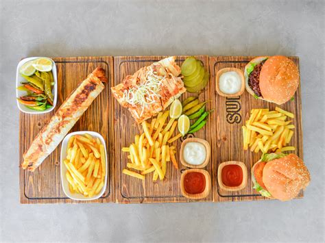 Suphi Döner & Tantuni & Burger, Mezitli (Merkez Mah.). 