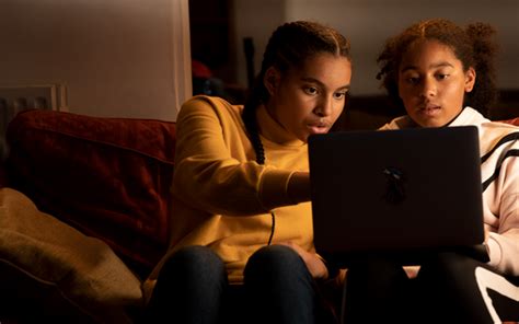 Support children with SEND talking to people online NSPCC