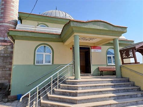 Suratli Cami Sokak Hali Yikama Bul Servisi