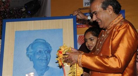 Suresh Wadkar takes Ajivasan Music Academy online