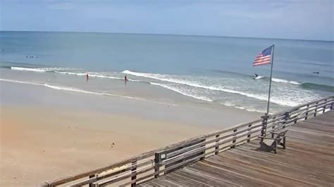 (1: even a light onshore ruins the surf. 5: Cocoa Beach Pier can offer better rides with a light wind behind them). Other Options: 3.2 (1: If wind or tide conditions are poor at Cocoa Beach Pier, it will be poor everywhere nearby. 5: other locations nearby provide a rich variety of wind and swell exposures).. 