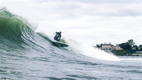 Rhode Island, with its hidden coves and rocky outcrops, receives the lion’s share of Southern New England surf. It’s divided into two, roughly equal-size surf zones, Newport and Narragansett ... . 