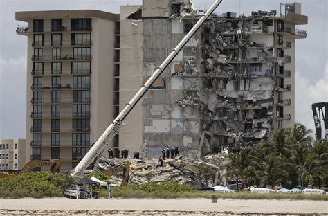 Surfside commission approves luxury condo plan at Champlain Towers collapse site