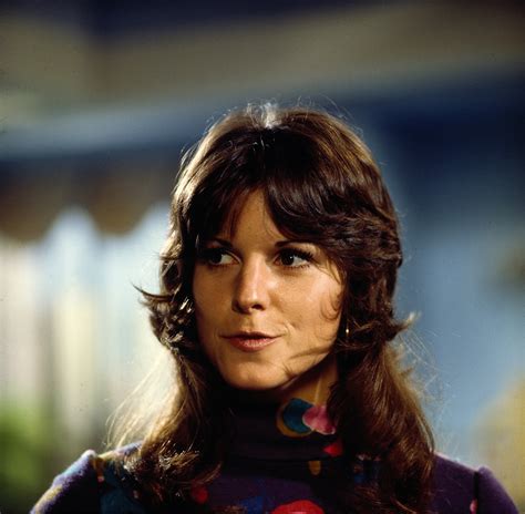 Tina (Susan Saint James) catches Bobby (Peter Fonda) in her houseboat. Last edited by rlg118; March 11th, 2015 at 02:57 AM .. The Following 44 Users Say Thank You to rlg118 For This Useful Post:. 