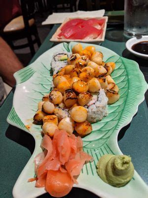 Sushi cho tucson. 5425 N Kolb Rd. Visit Website. (520) 529-8877. Located amongst the scenic foothills, Ginza’s a gem for top-notch sushi in Tucson. Jun-san, the owner and chef, knows his stuff and it shows in every bite. The ambiance is characterized by izakaya-style dining, inviting guests to enjoy shareable plates in a cozy, family-owned establishment. 