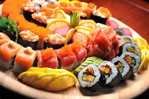 Sushi restaurants. The number of Weight Watchers points in sushi varies depending on the type, portion size and particular combination of ingredients. Points can range from a half point for a single ... 