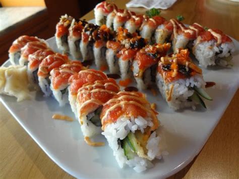 Sushi rochester. A longtime Rochester restaurateur has taken over the old Tap & Mallet space at 381 Gregory St. and turned it into a sushi place with an unusual concept. ... Sushi Samba’s head chef is Sky Chen ... 