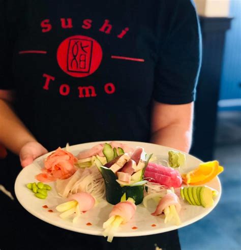 Sushi tomo. Chiba (39 pcs) Tempura tobikko maki (6 pcs), kanimayo mentai roll (6 pcs), surf & turf roll (6 pcs), fish & floss maki (6 pcs), flower sushi (5 pcs), salmon tamago ball sushi (6 pcs), tamago sushi (4 pcs) 220.000. 