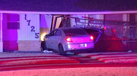 Suspected DUI driver crashes into Mountain View family's home