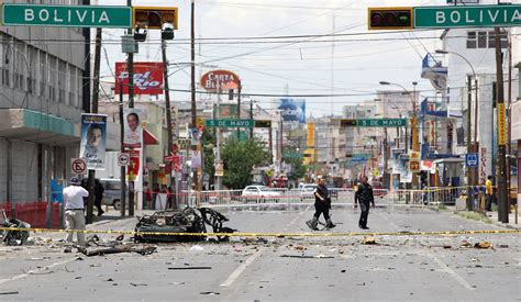 Suspected car bomb explodes in cartel-dominated Mexican city, wounds several National Guard officers