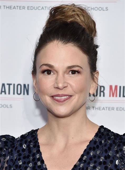 Sutton foster. And imported Broadway star Sutton Foster effortlessly steals every scene as Reno with a devastating mix of raw talent – she is very much the proverbial triple-threat – and sheer, gutbusting ... 