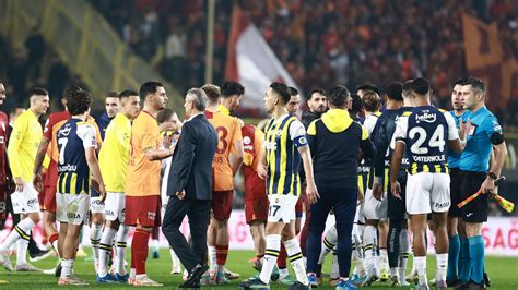 Suudi Arabistan’da Fenerbahçe ile Galatasaray arasında oynanacak Süper Kupa maçı iptal edildi