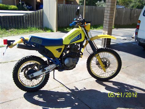 Suzuki dr 250 s manual 1985. - Echo automatic and manual oiler chainsaw.