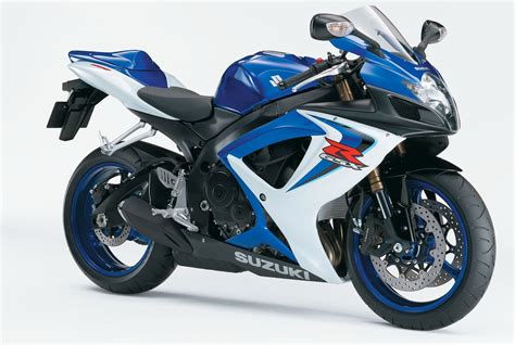 Suzuki gsxr 600 top speed. It has a top speed of around 155 mph (249 km/h), proving its precision engineering and aerodynamic design. The bike's fuel efficiency is estimated to be around 45 to 50 mpg which is reasonable for a sports bike of its class. The GSX-R600 is fitted with Showa Big Piston Front-forks (BPF) and a rear suspension. 