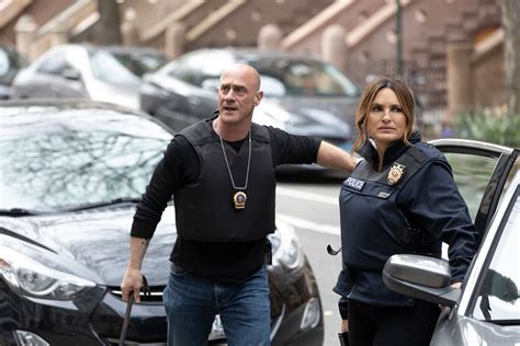 Svu crossover. May 11, 2023 · News. Law & Order: SVU and Organized Crime team up for final episodes. By Terrell Smith. published 11 May 2023. The Law & Order two-week crossover event reunites partners and brings back familiar faces. Christopher Meloni and Mariska Hargitay in Law & Order: SVU (Image credit: Zach Dilgard/NBC) 