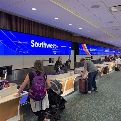 Jun 17, 2020 · How Southwest check-in works. 