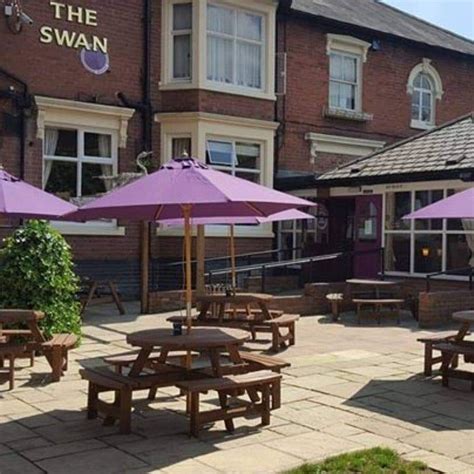 Swan, Kingswinford: Restaurant Menu, Reviews and Prices