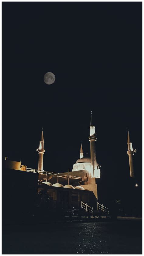 Sweeping at night in islam.  Wassalam. .  Feb 8, 2021 · Q.  Is it true...