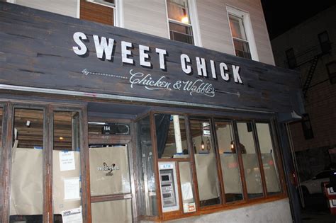 Sweet chick nyc. Jun 30, 2020 · At Sweet Chick, our philosophy is simple: great food, a cool vibe, and interesting cocktails at a great price. Along with some of the best fried chicken and waffles in New York City, we're serving what we like to call American cuisine with a Southern accent: rustic but modern American comfort food and twists on classic dishes and cocktails, plus home-baked desserts that will make you feel like ... 