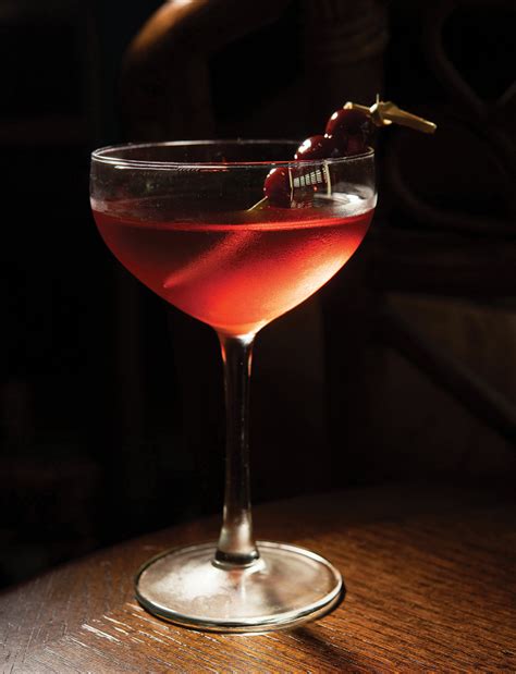 Sweet vermouth cocktails. The Dry Manhattan is a cocktail with a powerful and refined flavor thanks to the combination of sweet rye whiskey and herbaceous dry vermouth. … 