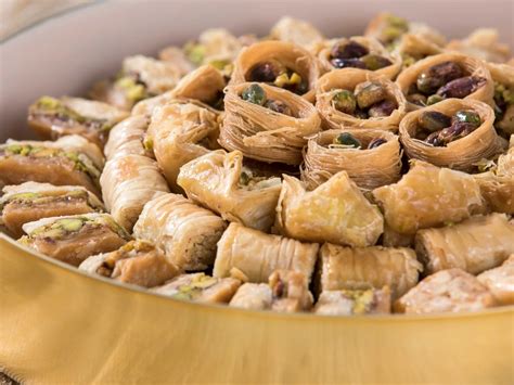 Baklava, pistachio cake, or Kunafa, you'll love Arabic desserts and sweets because of their unique flavors. Discover the best Arabic sweets recipes here.