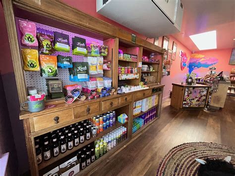 Sweetspot medical and recreational dispensary exeter. SOUTH KINGSTOWN, RI — A South Kingstown medical cannabis dispensary has been approved to relocate and sell recreational marijuana in Exeter, according to the Rhode Island Department of Business ... 