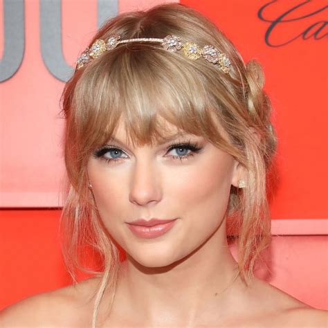 Swiftie taylor. Published on December 7, 2023 03:10PM EST. Taylor Swift was enchanted to meet one very special Swiftie! The pop superstar, 33, attended the New York City premiere of the film Poor Things on ... 