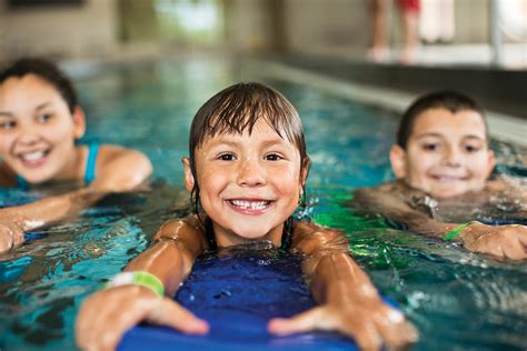Swim classes ymca. A well-known Instagrammer and diver recently shared amazing footage and images of a legendary Great White shark off the coast of Hawaii. There's a reason the Hawaiian Islands attra... 