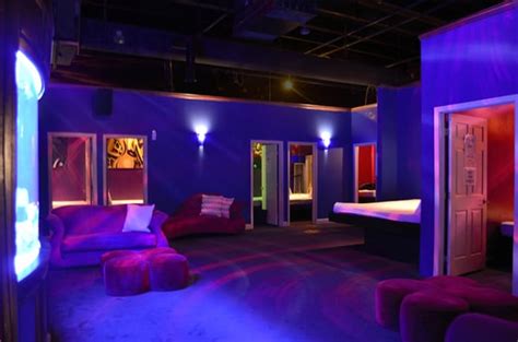 Swinger club miami. Club Rules. The Golden Rule: “NO means NO”. Anyone may say “NO” for any reason at any time even if you are in the middle of a swinging encounter and have changed your … 