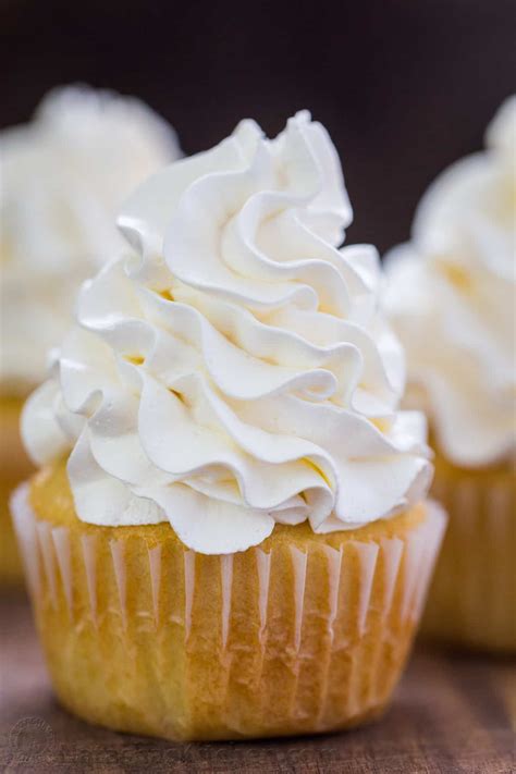 Swiss Meringue Buttercream – Sugar Free Frosting