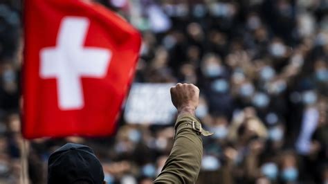 Swiss upper house seeks to ban display of racist, extremist symbols that incite hatred and violence